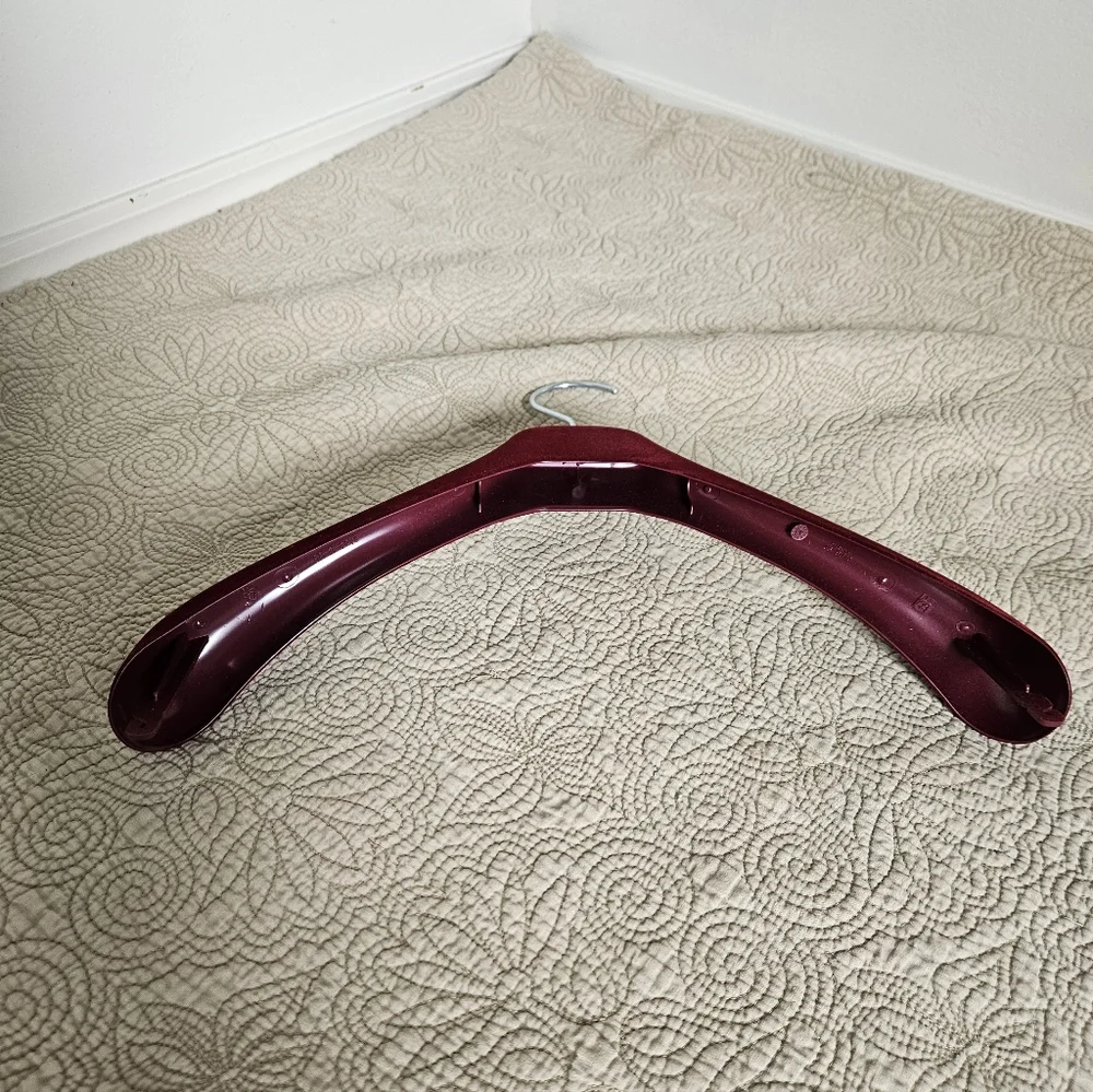 Gucci Red Velvet Hanger Non-Slip 15 inch